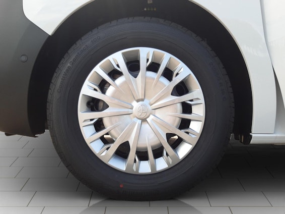 Vehicle image 14 Vehicle image 14