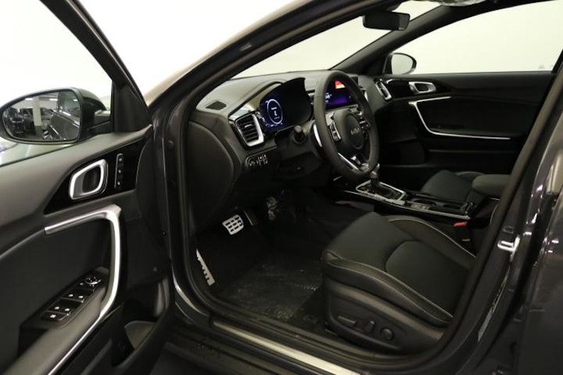 Vehicle image KIA CEED