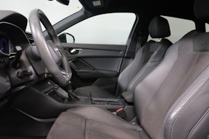 Vehicle image AUDI Q3 2.0 40 TFSI S line quattro S-Tronic