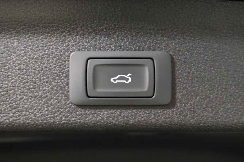 Vehicle image AUDI Q3