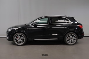 Vehicle image AUDI Q3 2.0 40 TFSI S line quattro S-Tronic