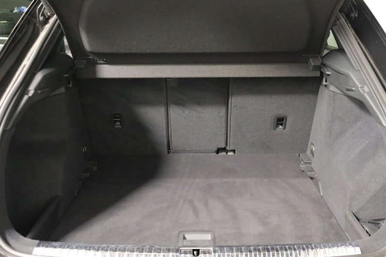 Vehicle image AUDI Q3