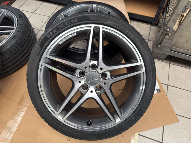 Mercedes-Benz C 63 V8 AMG Kombi