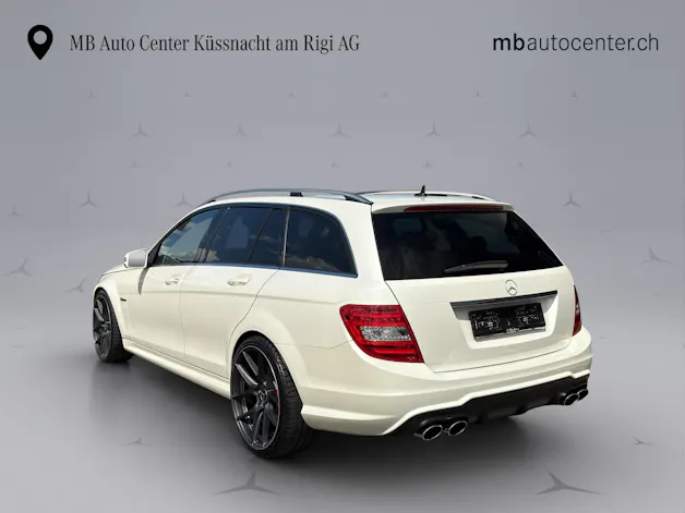 Mercedes-Benz C 63 V8 AMG Kombi