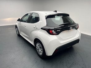 Vehicle image TOYOTA Yaris 1.5 VVT-i HSD Comfort