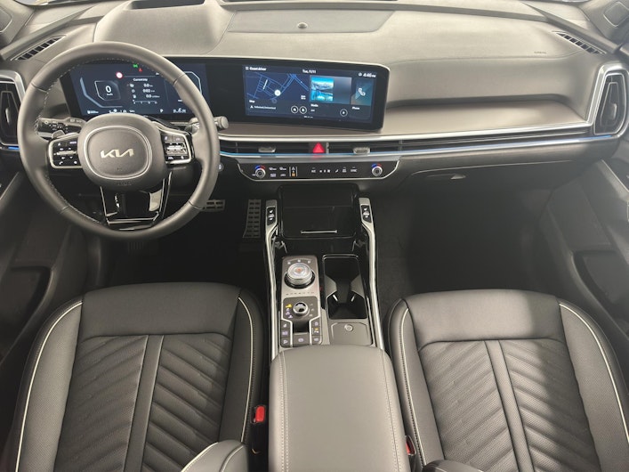 Vehicle image KIA SORENTO