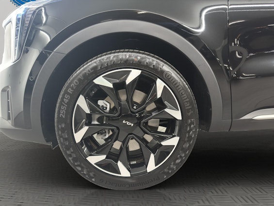 Vehicle image 3 Vehicle image 3