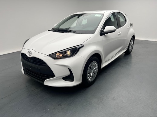 TOYOTA Yaris 1.5 VVT-i HSD Comfort 0 TOYOTA Yaris 1.5 VVT-i HSD Comfort 0