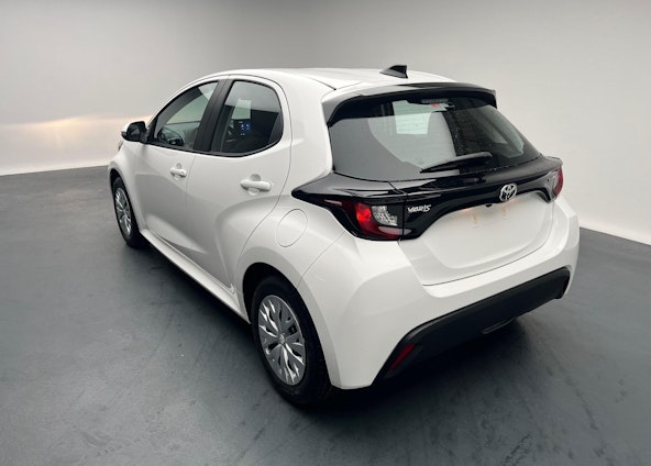 Vehicle image 3 Vehicle image 3