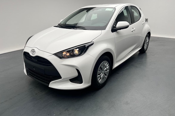 TOYOTA Yaris 1.5 VVT-i HSD Comfort 0 TOYOTA Yaris 1.5 VVT-i HSD Comfort 0