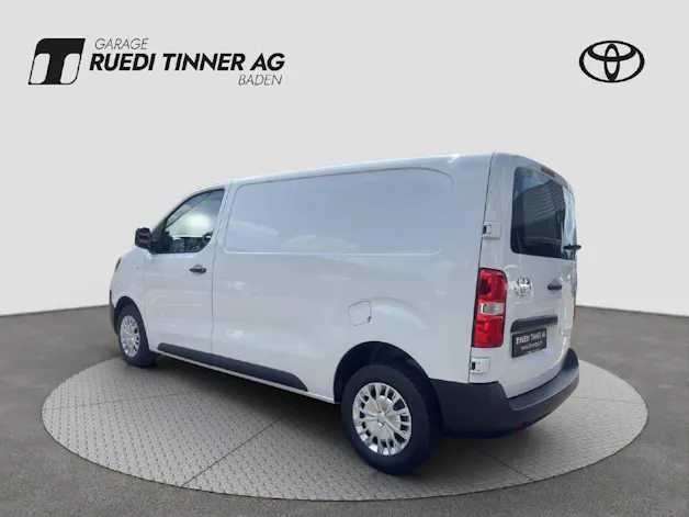 Toyota PROACE Van L1 2.0 D Advanced
