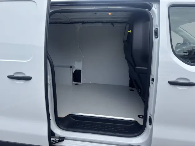 Opel Vivaro Cargo 2.0 D 144 S/S