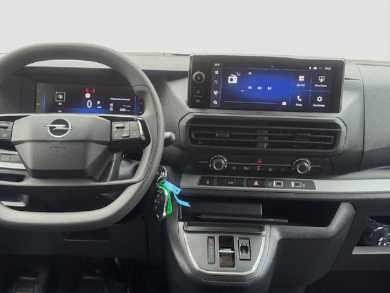 Vehicle image 14 Vehicle image 14