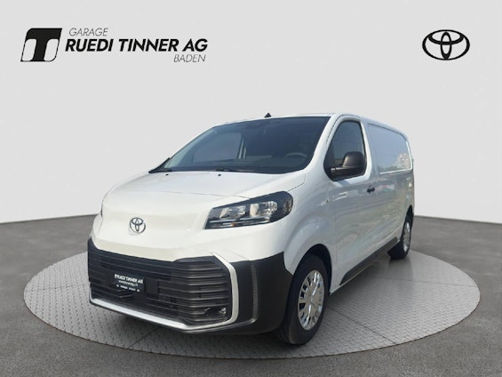 First vehicle image