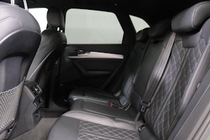 Vehicle image AUDI Q5 2.0 40 TDI S Line quattro S-Tronic