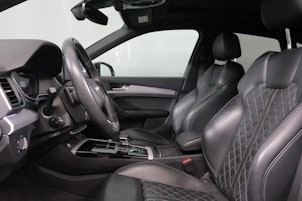 Vehicle image AUDI Q5 2.0 40 TDI S Line quattro S-Tronic
