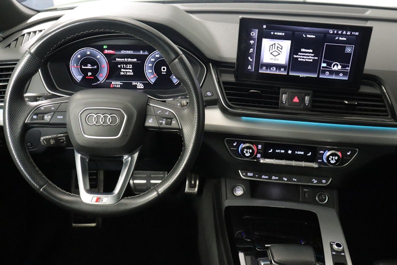 Vehicle image AUDI Q5