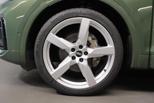 Vehicle image AUDI Q5 2.0 40 TDI S Line quattro S-Tronic