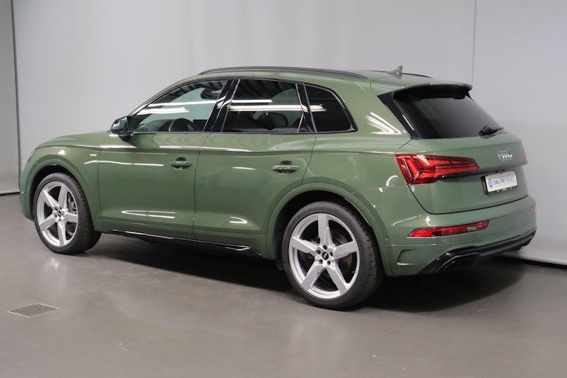 Vehicle image AUDI Q5