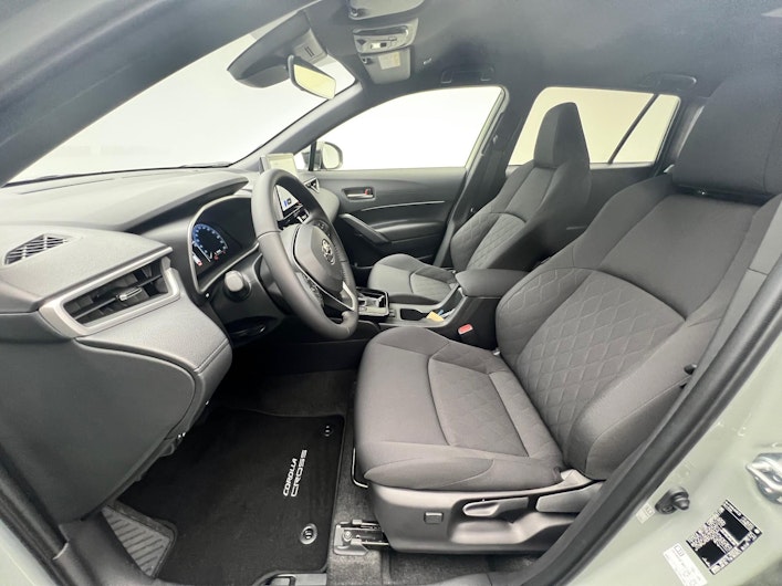 Vehicle image TOYOTA COROLLA CROSS