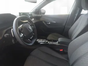 Peugeot 2008 1.2 Hybrid Allure Premium