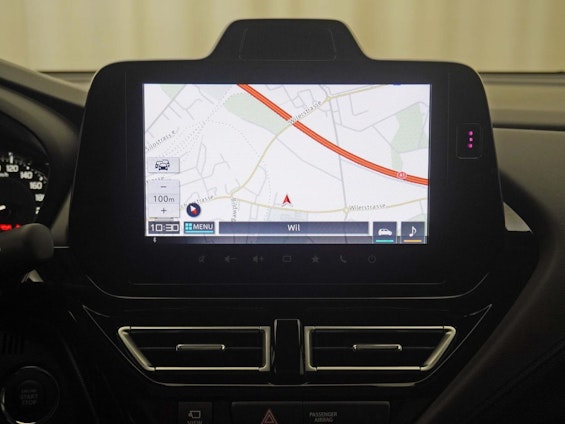 Vehicle image 14 Vehicle image 14