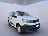First vehicle image