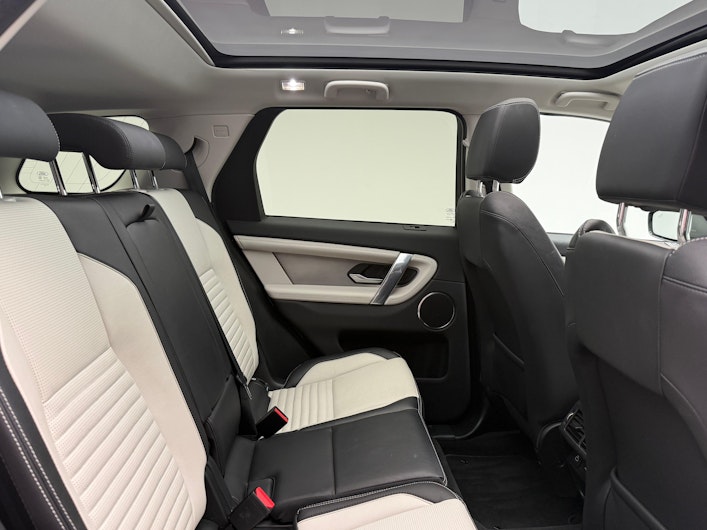 Vehicle image LAND ROVER DISCOVERY SPORT