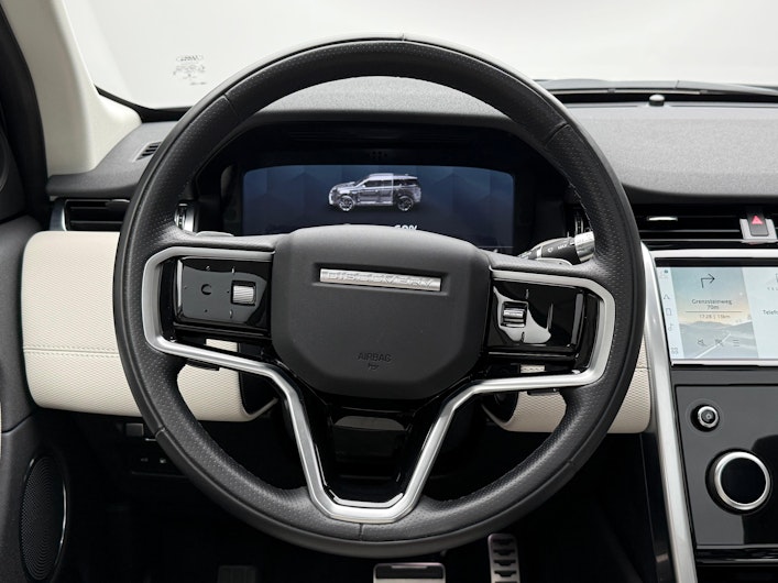 Vehicle image LAND ROVER DISCOVERY SPORT