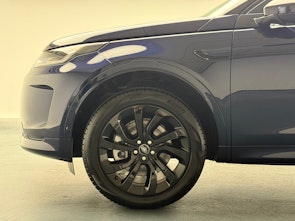 Vehicle image LAND ROVER Discovery Sport 1.5 T 300e R-Dynamic SE