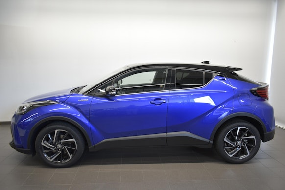 TOYOTA C-HR 2.0 VVTi HSD Style 2
