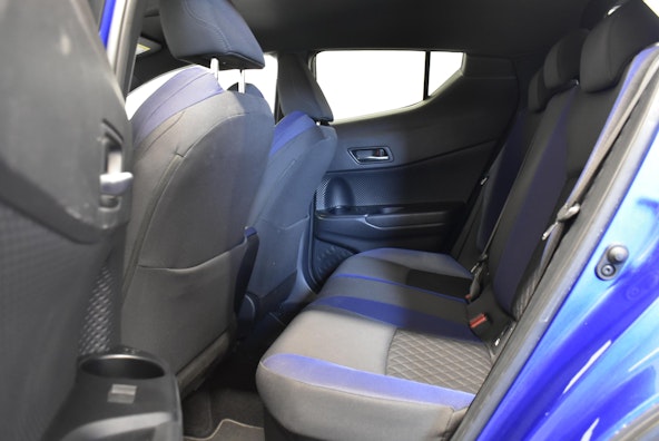 Vehicle image 7