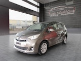 First vehicle image
