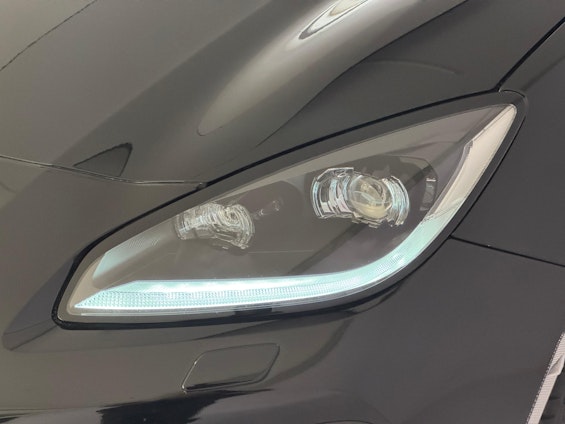 Vehicle image 14 Vehicle image 14