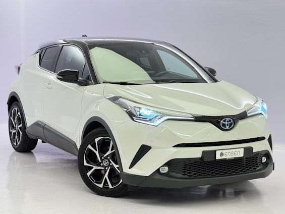 First vehicle image First vehicle image