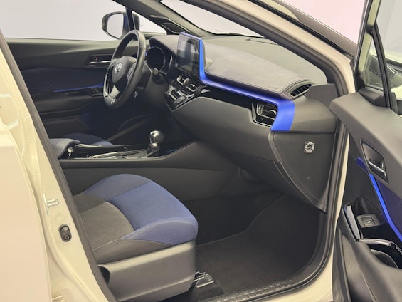 Vehicle image 7 Vehicle image 7