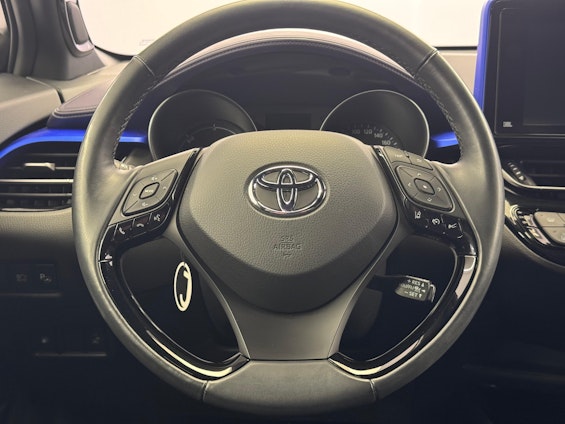 Vehicle image 11 Vehicle image 11