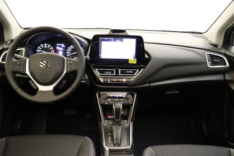 Vehicle image SUZUKI S-CROSS