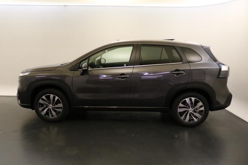 Vehicle image SUZUKI S-CROSS