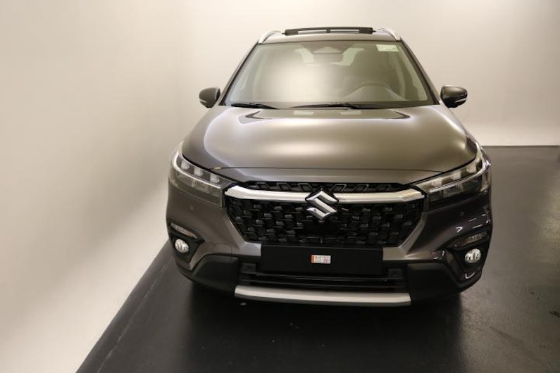 Vehicle image SUZUKI S-CROSS