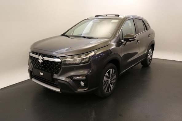 First vehicle image