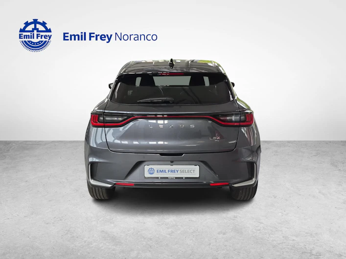 immagine del veicolo LEXUS LBX