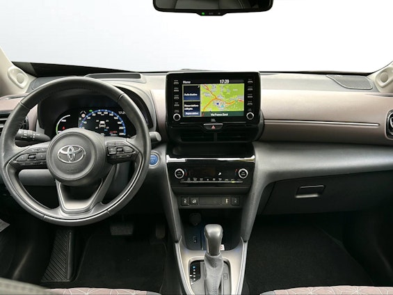 Vehicle image 9 Vehicle image 9