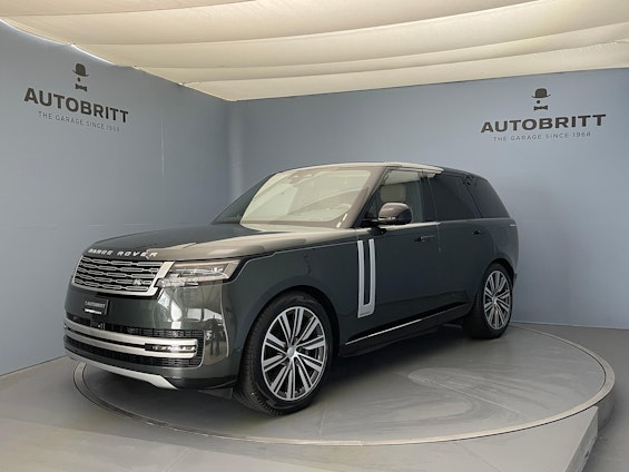 First vehicle image