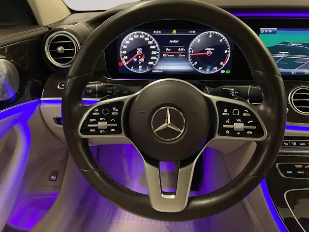 Mercedes-Benz E 220 d Swiss Star Avantgarde 4matic Kombi