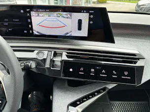 Peugeot 3008 e-Launch Edition AWD