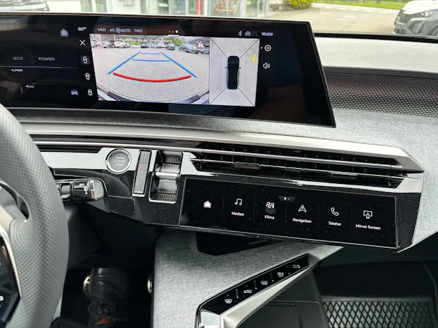 Peugeot 3008 e-Launch Edition AWD