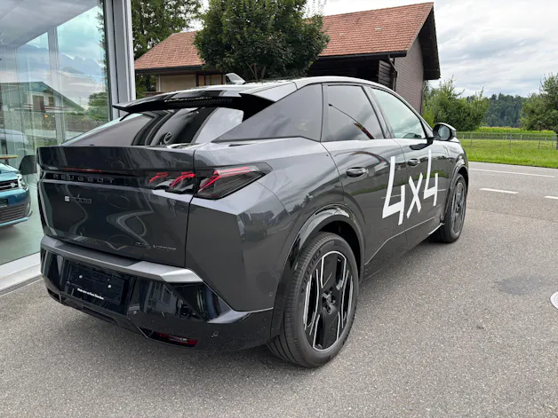 Peugeot 3008 e-Launch Edition AWD