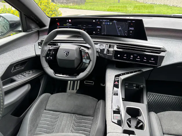 Peugeot 3008 e-Launch Edition AWD