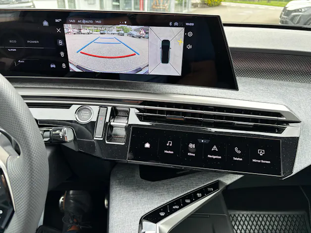 Peugeot 3008 e-Launch Edition AWD